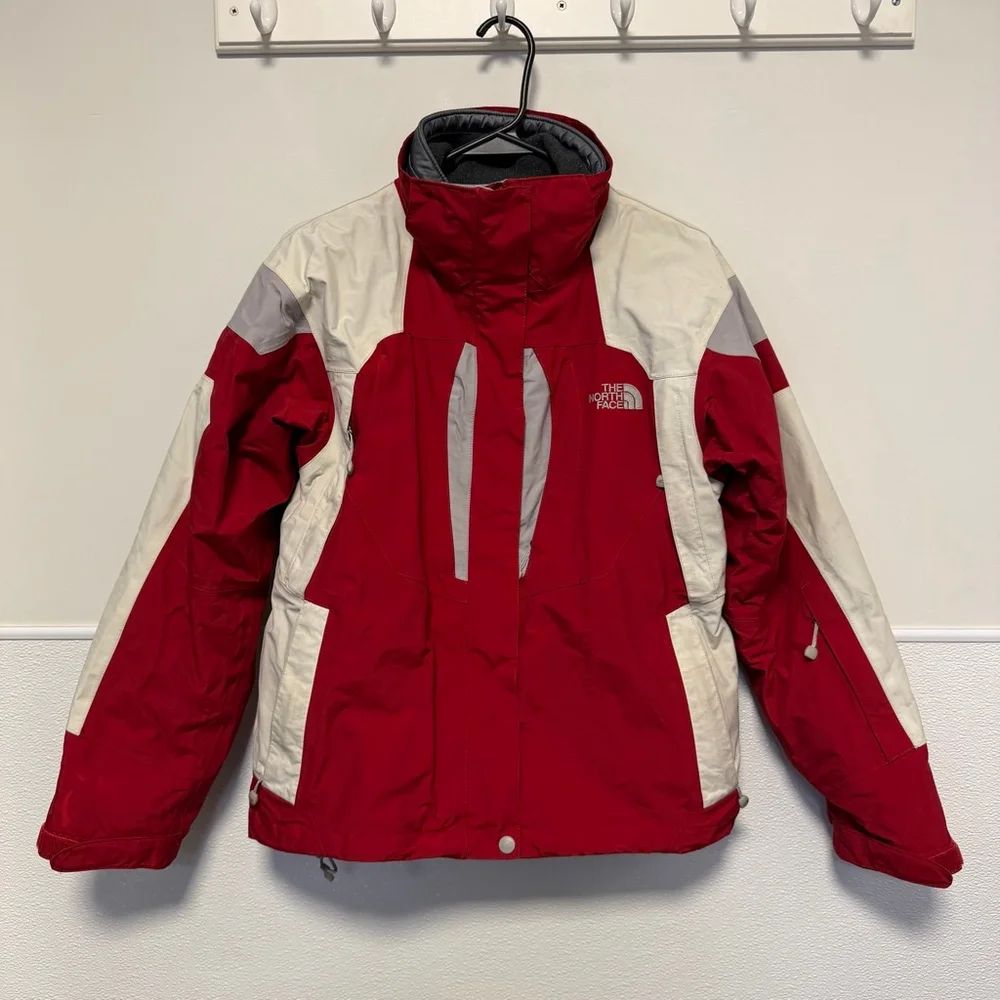 The North Face HyVent Ski Jacket Women's Size S Red 100% Nylon Full Zip no hood - Picture 1 of 16